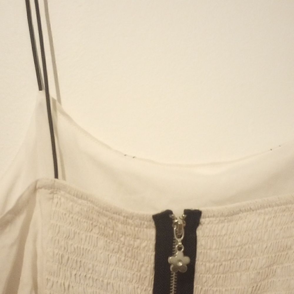 NWT Cropped Spaghetti Strap Tailored Tank!* - Picture 6 of 7